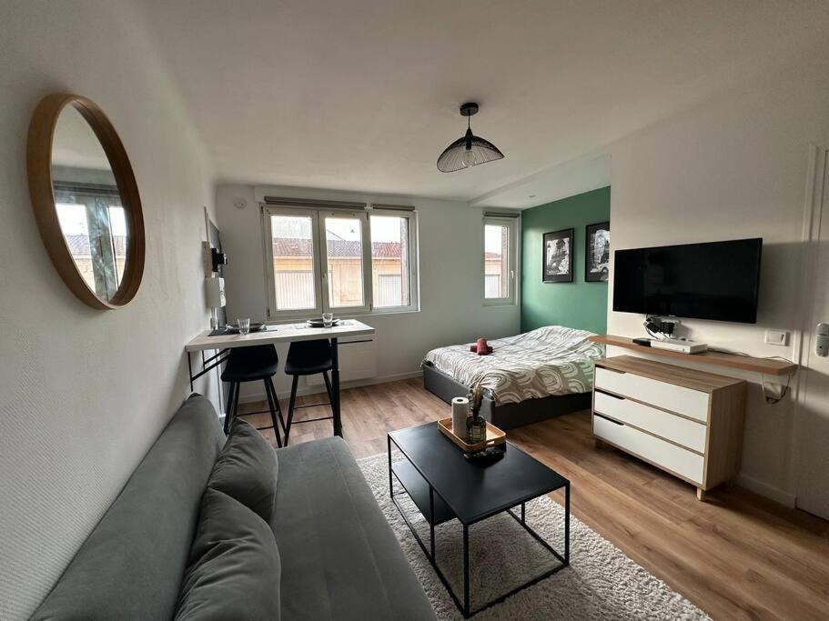 Appartement Proche Paris Et Metro - Parking Prive ميزو الفورْ المظهر الخارجي الصورة